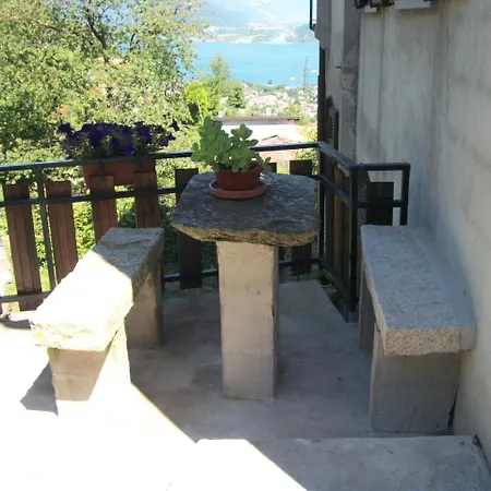 Casa vacanze Attico Vista Lago Con Piscina *