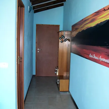 Attico Vista Lago Con Piscina