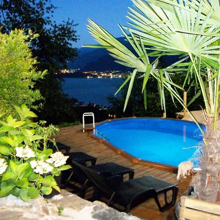 Casa vacanze Attico Vista Lago Con Piscina